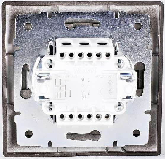 Рамка 2-м Mira горизонт. черн. бархат LEZARD 701-4200-147