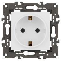 Розетка Elegance 14-2101-01М 16А 250В 2P+E Schuko матов. бел. Эра Б0065800
