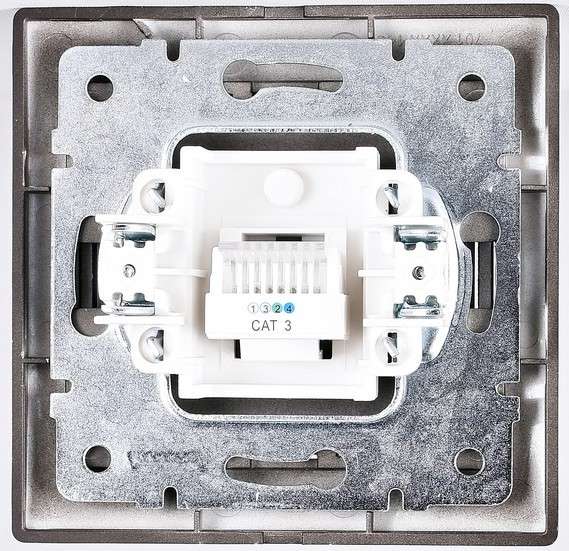 Розетка 1-м СП Mira с заземл. керамика черн. бархат LEZARD 701-4242-122