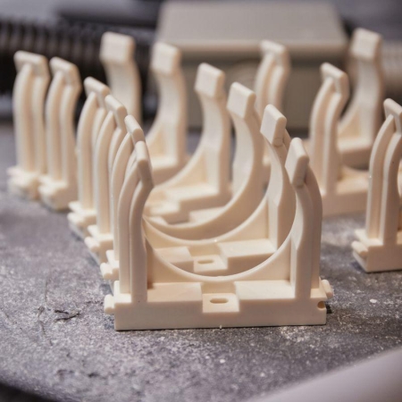 Держатель для труб (клипса) d50мм для монтажного пистолета бел. Rexant 28-0450-3