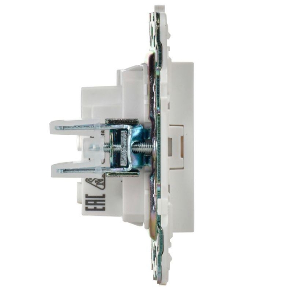 Розетка SKANDY 10А без заземл. без защ. шторок SK-R02W арктич. бел. IEK SK-R10-10-K01