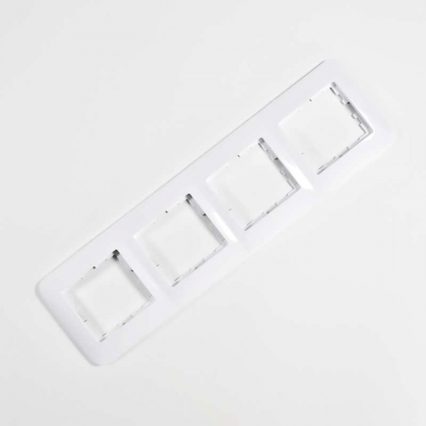 Рамка 4-м Karina Life горизонт. бел. LEZARD 708-0200-149