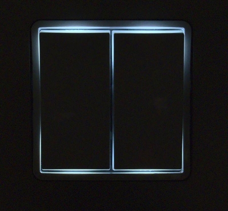 Переключатель модульный 2-кл. Inspiria 250В 10AX с подсветкой бел. IEK 673665