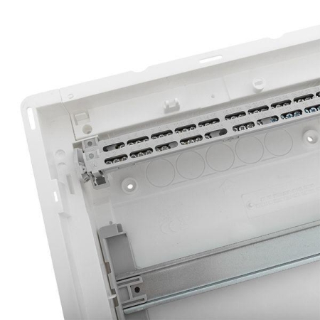 Щит комбинированный встраив. Nova 3 DIN-рейки + 1 монтаж. плата 5 габарит IP41 с метал. перфорированной дверью EKF Proxima nv-cb-pmd-3+1