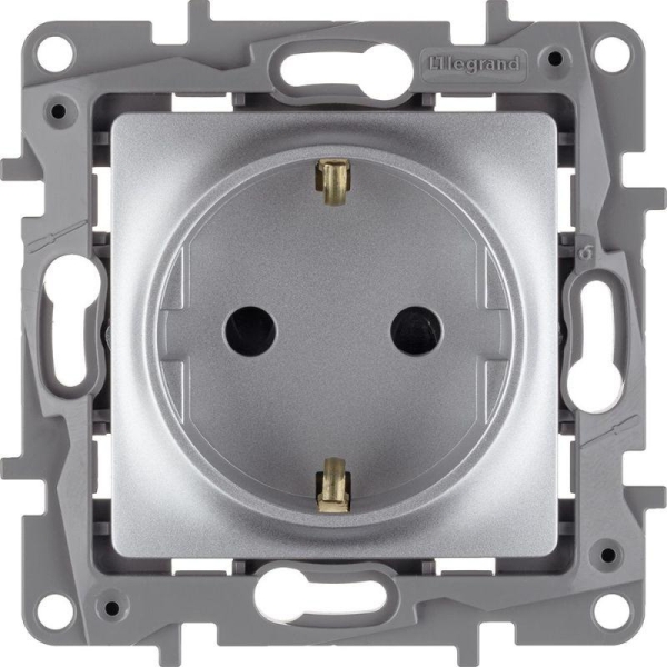 Розетка 1-м СП Etika 16А IP31 250В 2P+E с заземл. защ. шторки немецк. стандарт винтов. клеммы механизм алюм. IEK 672422