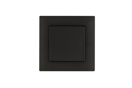 Розетка 1-м с крышкой Karea RIZZ STAR с заземл. дым. металлик Makel 88050029