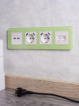 Рамка 4-м BRITE РУ-4-2-Бр стекло эко грин RE IEK BR-M42-G-41-K06