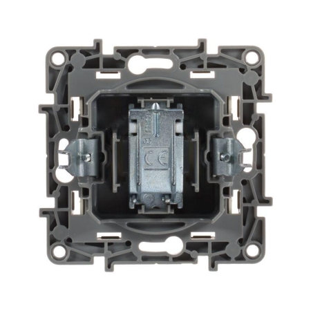 Розетка телевизионная TV СП Etika 2дБ 0-2400МГц с топологией "звезда" механизм сл. кость IEK 672351