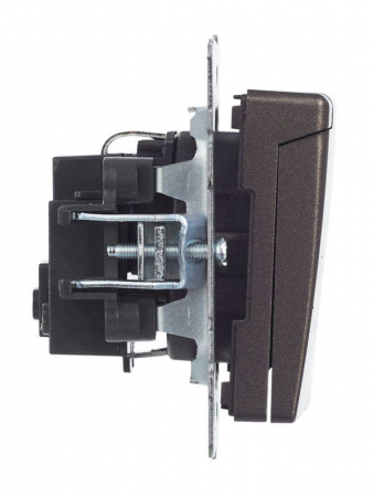 Розетка BRITE РСбш10-3-БрТБ 16А IP20 с заземл. защ. шторки с крышкой механизм бронза IEK BR-R16-16-K45