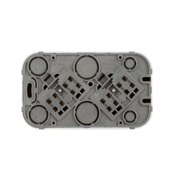 Розетка 2-м ОП Quteo 16А IP20 250В 2х2P без заземл. без защ. шторок бел. IEK 782231