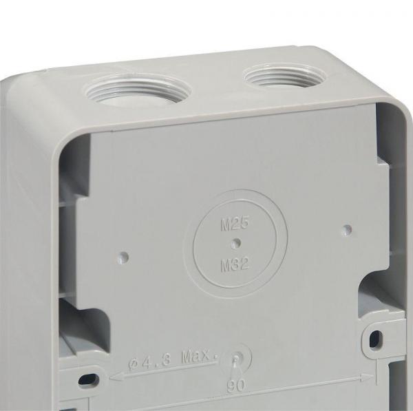 Розетка накладная 32А 380В 3K+3 IP44 Leg 555258