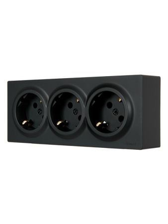 Розетка 3-м ОП LETO с заземл. закрытый корпус ПБТ черн. бархат LEZARD 752-4200-127BUP