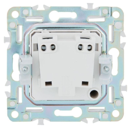 Розетка SKANDY 10А без заземл. без защ. шторок SK-R02B беж. IEK SK-R10-10-K10