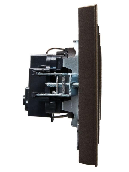 Розетка СП BRITE РСР14-1-0-БрТБ 16А в сборе с заземл. защ. шторки бр. IEK BR-R14-16-K45-F