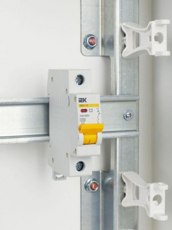 Выключатель автоматический модульный 1п C 2А 4.5кА ВА47-29 KARAT IEK MVA20-1-002-C