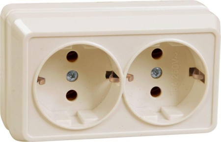 Розетка 2-м ОП Октава РС22-3-ОКм 16А IP20 с заземл. крем. GENERICA ERO21-K33-16-DC