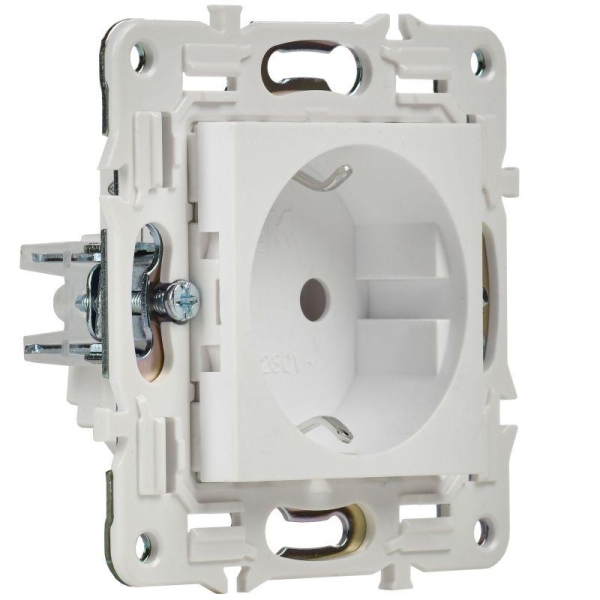 Розетка SKANDY 16А с заземл. без защ. шторок SK-R05W арктич. бел. IEK SK-R11-16-K01