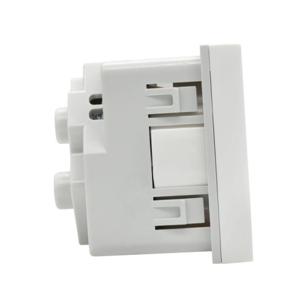 Розетка PRIMER 45град. с заземл. защ. шторки винт. зажим РКС-20-30-П-45 бел. IEK PR-KK40D-RSZH-2-2-45-K01