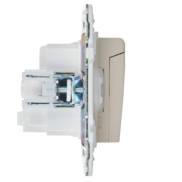 Розетка 1-м SKANDY 16А IP44 с заземл. защ. шторки с крышкой SK-R11B беж. IEK SK-R16-16-44-K10