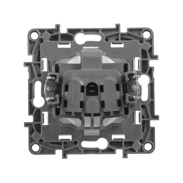 Розетка 1-м СП Etika 16А IP20 250В 2P без заземл. немецк. стандарт винтов. клеммы механизм бел. IEK 672220