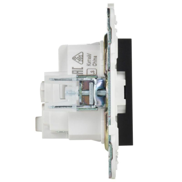 Розетка SKANDY 16А с заземл. без защ. шторок SK-R05Bl черн. IEK SK-R11-16-K02