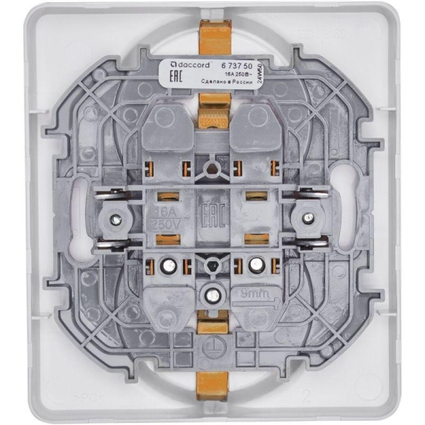 Розетка Inspiria 16А 250В 2х2P+E немецк. стандарт бел. IEK 673750