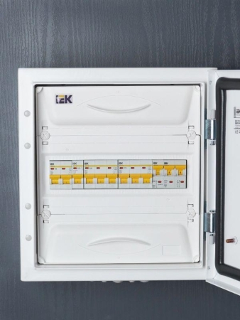 Выключатель автоматический модульный 3п D 40А 4.5кА ВА47-29 KARAT IEK MVA20-3-040-D