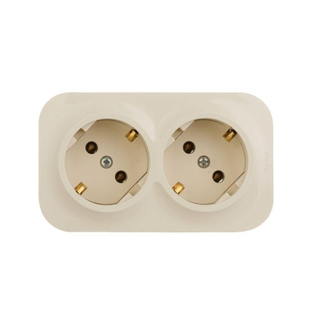 Розетка 2-м ОП Quteo 16А IP20 250В 2х2P+E с заземл. без защ. шторок сл. кость IEK 782263