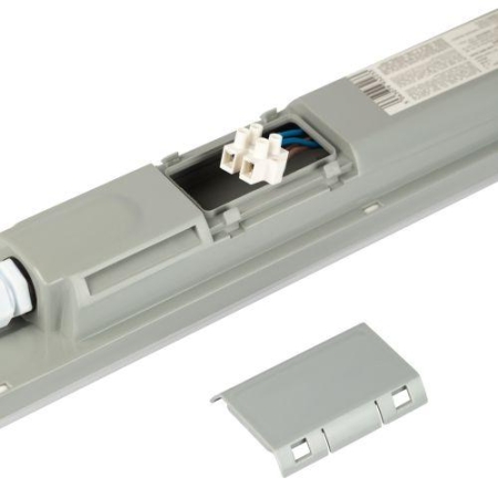 Светильник светодиодный SPP-202-0-65K-L18 18Вт 6500К 2430лм IP65 600мм линейный матов. Эра Б0066935