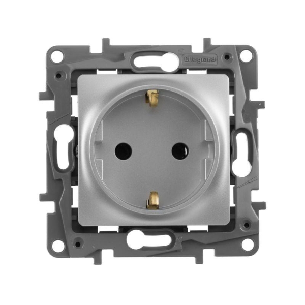 Розетка 1-м СП Etika 16А IP20 250В 2P+E с заземл. немецк. стандарт винтов. клеммы механизм алюм. IEK 672421