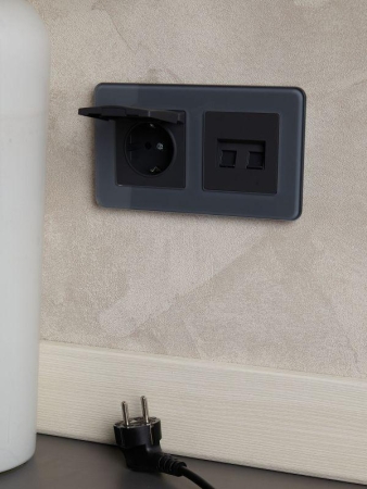 Рамка 2-м BRITE РУ-2-2-Бр стекло графит RE IEK BR-M22-G-41-K53