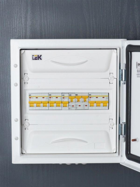 Выключатель автоматический модульный 2п B 6А 4.5кА ВА47-29 KARAT IEK MVA20-2-006-B