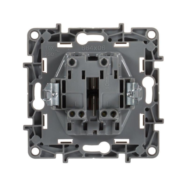 Выключатель 2-кл. СП Etika 10А IP20 250В 10AX безвинтов. зажимы механизм сл. кость IEK 672302