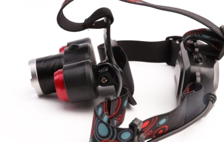 Фонарь налобный аккумуляторный LED5334 3.7В 3LED 5Вт фокус 2 ак. 4 реж. USB бокс черн. Ultraflash 15031