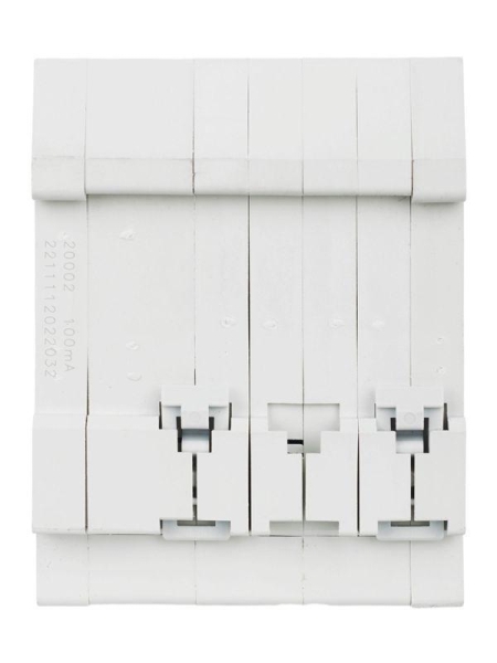 Выключатель автоматический дифференциального тока 4п (3P+N) C 32А 100мА тип A 6кА АВДТ-34 KARAT IEK MAD22-6-032-C-100