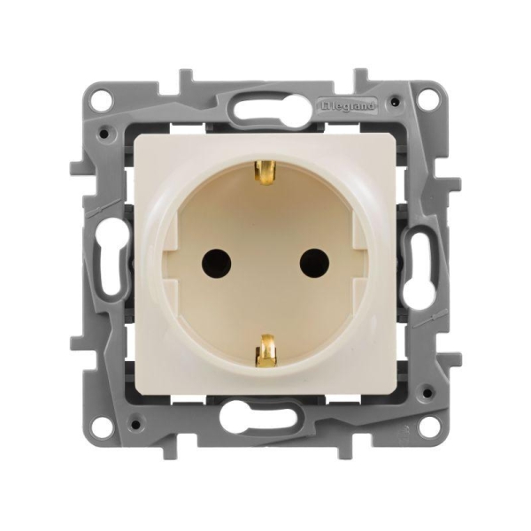 Розетка 1-м СП Etika 16А IP31 250В 2P+E с заземл. защ. шторки немецк. стандарт винтов. клеммы механизм сл. кость IEK 672322