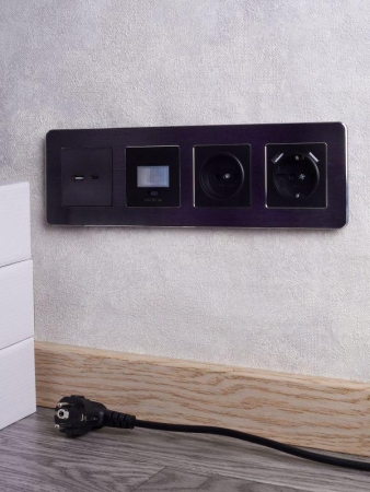 Рамка 4-м BRITE РУ-4-1-Бр метал. черн. RE AL IEK BR-M42-M-21-K02