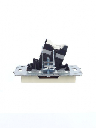 Розетка компьютерная СП RJ45 кат.5E BRITE РК10-БрКр механизм беж. IEK BR-K10-1-K10