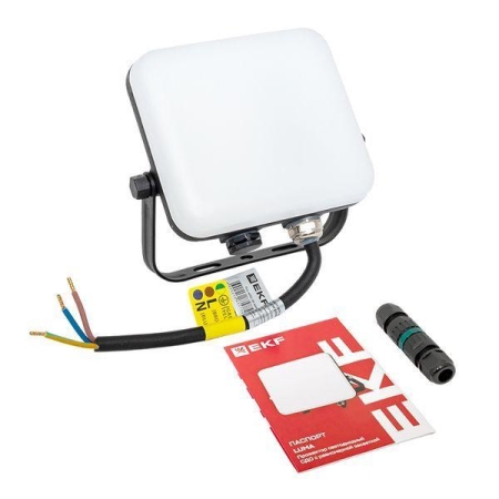 Прожектор светодиодный СДО-4002 20Вт 4000К IP65 с равномерной засветкой LUMA EKF FLL-4002-20-4000