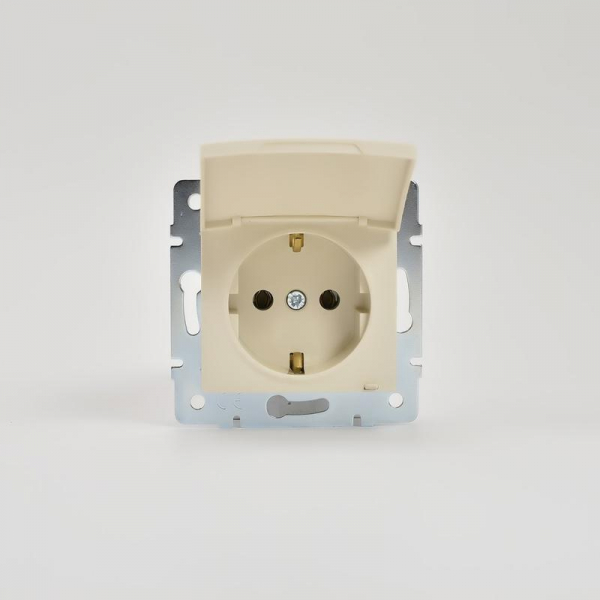 Розетка 1-м СП Karina с заземл. с крышкой термопласт механизм крем. LEZARD 707-0388-123B