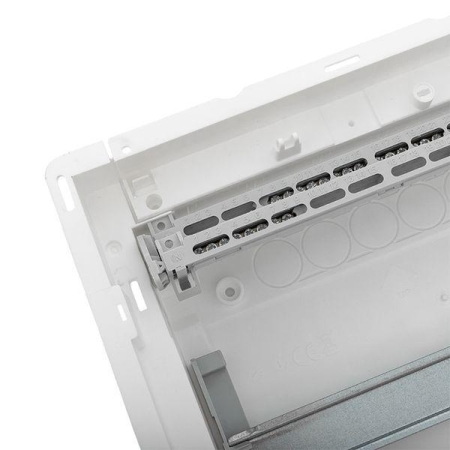 Щит силовой встраив. Nova 48мод. IP41 с пластик. дверью EKF nv-pb-pd-4