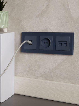 Розетка компьютерная СП RJ45 кат.6 BRITE РК11-БрМ механизм маренго IEK BR-K10-2-K35