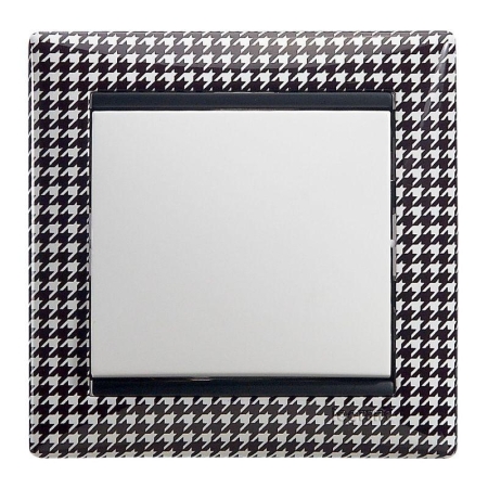 Переключатель проходной 1-кл. СП Valena 10А IP31 250В механизм бел. IEK 774406