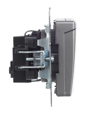 Розетка BRITE РСбш10-3-БрС 16А IP20 с заземл. защ. шторки с крышкой механизм сталь IEK BR-R16-16-K46