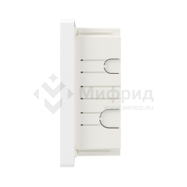 Щиток встраиваемый Фрейм (FRAME) 18мод. с бел. дверцей с 2 шинами PEN на 8 и 10 отверст. бел. DKC F18B1WW
