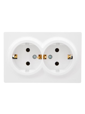 Розетка 2-м ОП LETO с заземл. закрытый корпус ПБТ бел. LEZARD 752-0200-127B