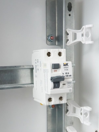 Выключатель дифференциального тока (УЗО) 2п 63А 100мА тип AC ВДТ R10N ARMAT IEK AR-R10N-2-063C100