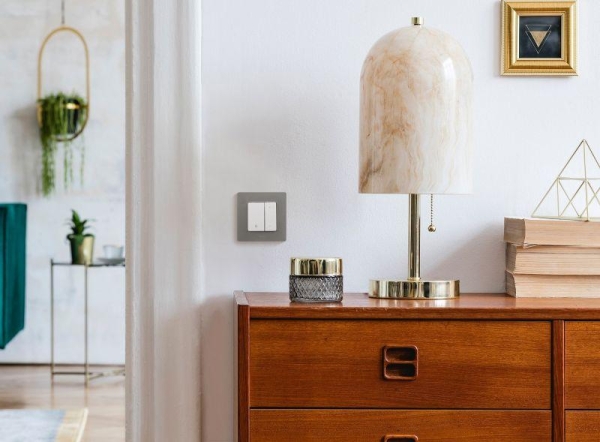 Механизм светорегулятора нажимного СП Etika 400Вт бел. IEK 672218