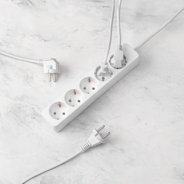 Удлинитель 5х3м с заземл. 3х0.75 бел. PROCONNECT 13-4212