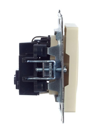 Розетка BRITE РС14-1-0-БрКр 16А с заземл. защ. шторки механизм беж. IEK BR-R14-16-K10